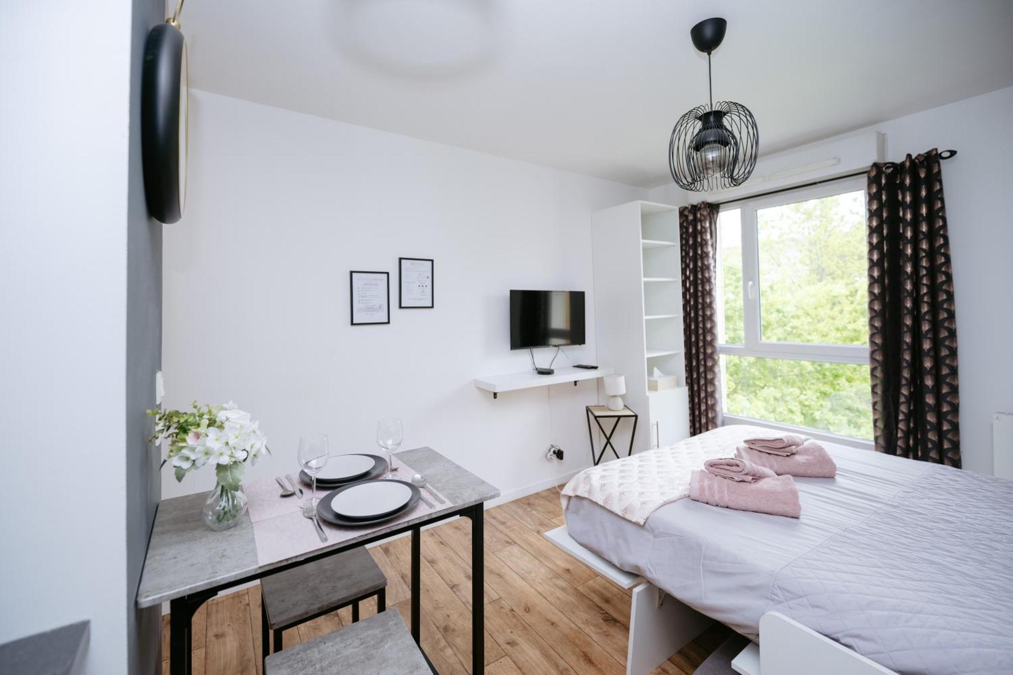 Neuvaroom Montévrain Extérieur photo